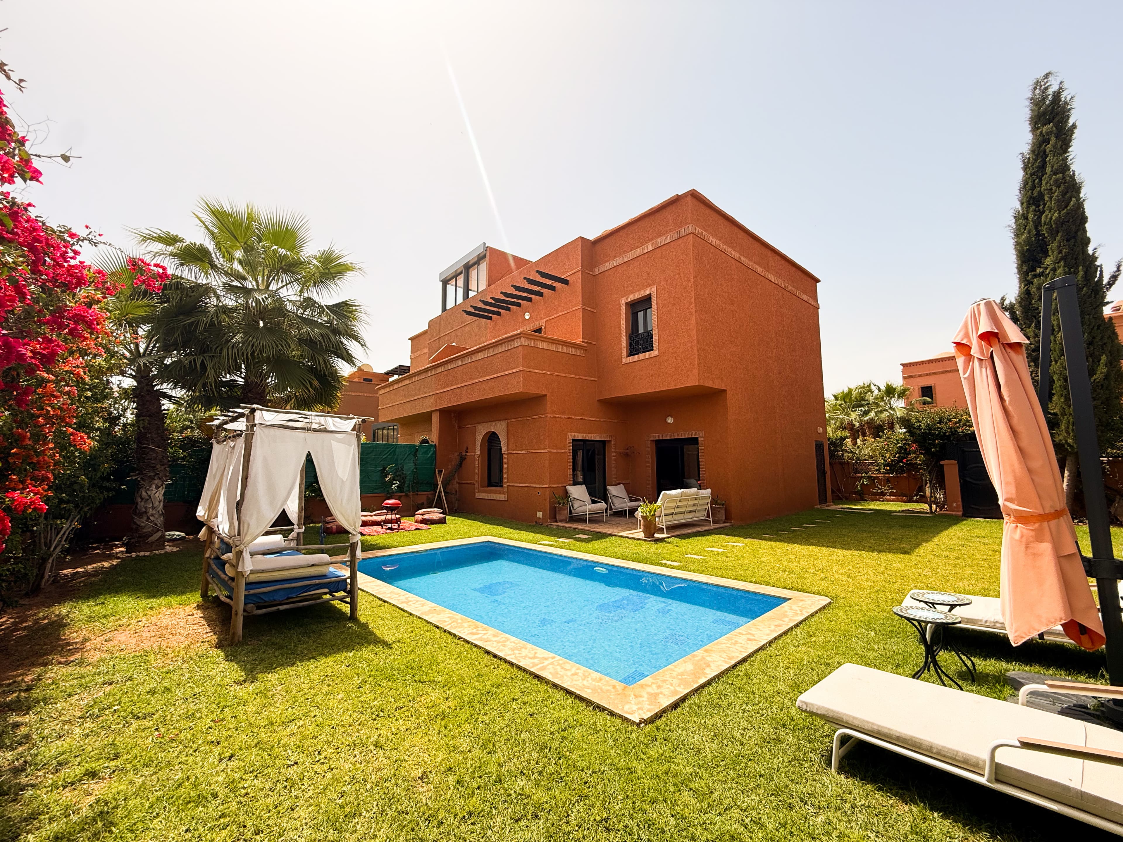 Villa des Roses (privée) • À 15 min du centre