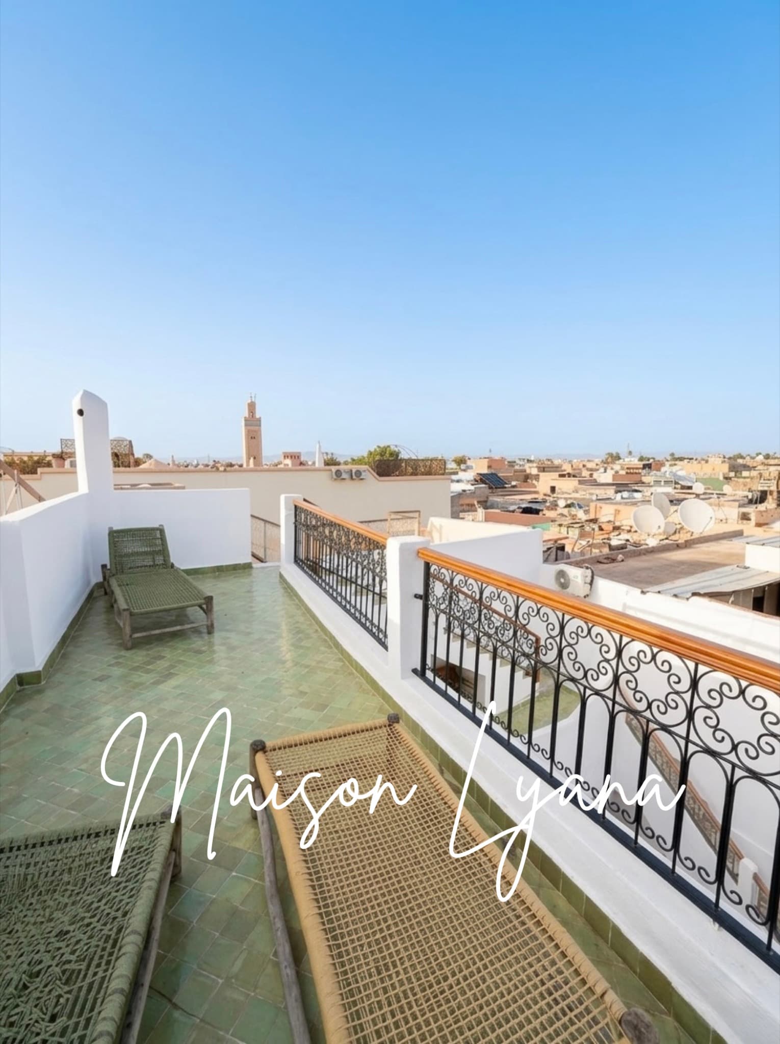 Terrasse avec vue sur la Médina