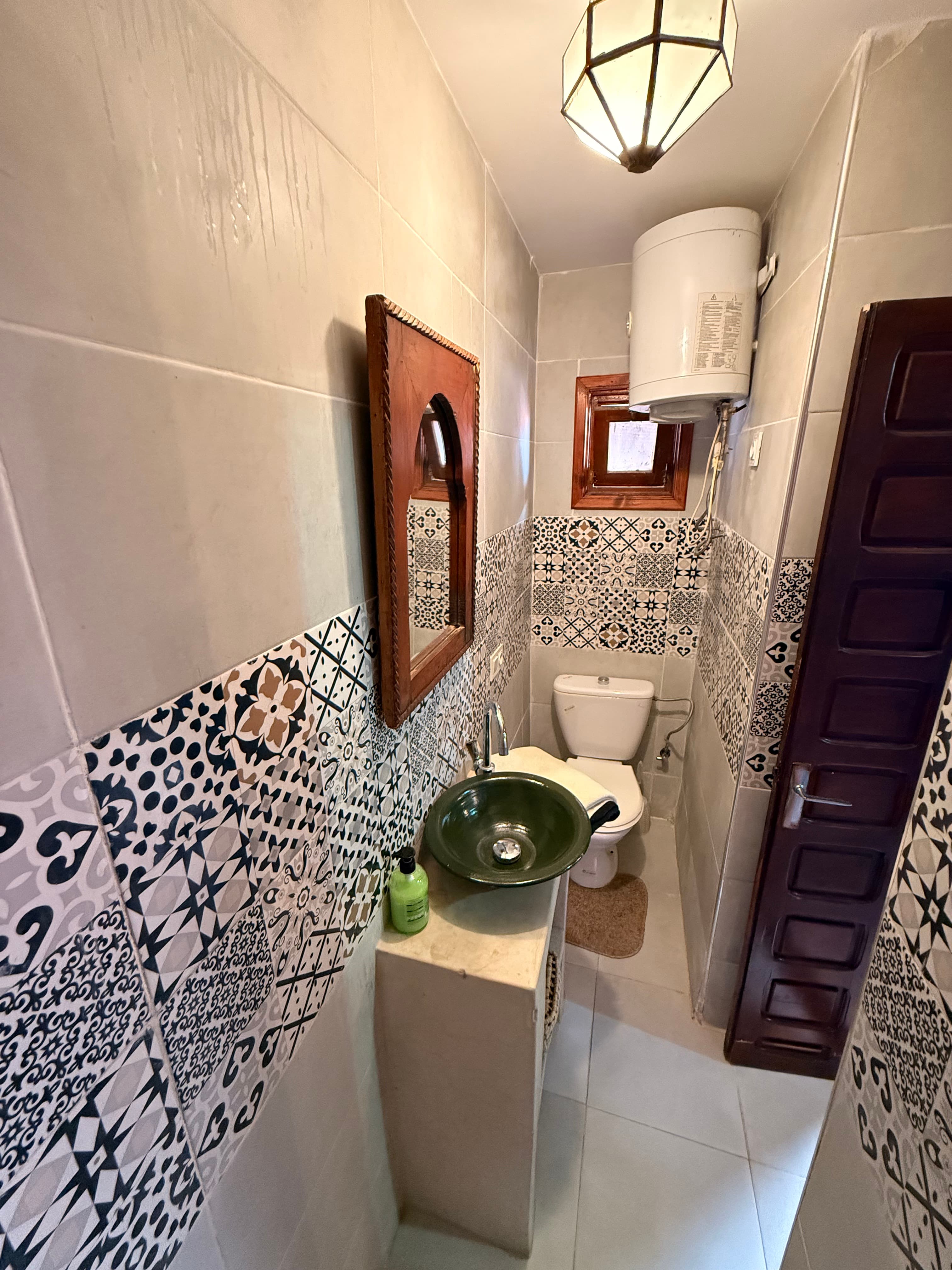 Riad Oumniya 10