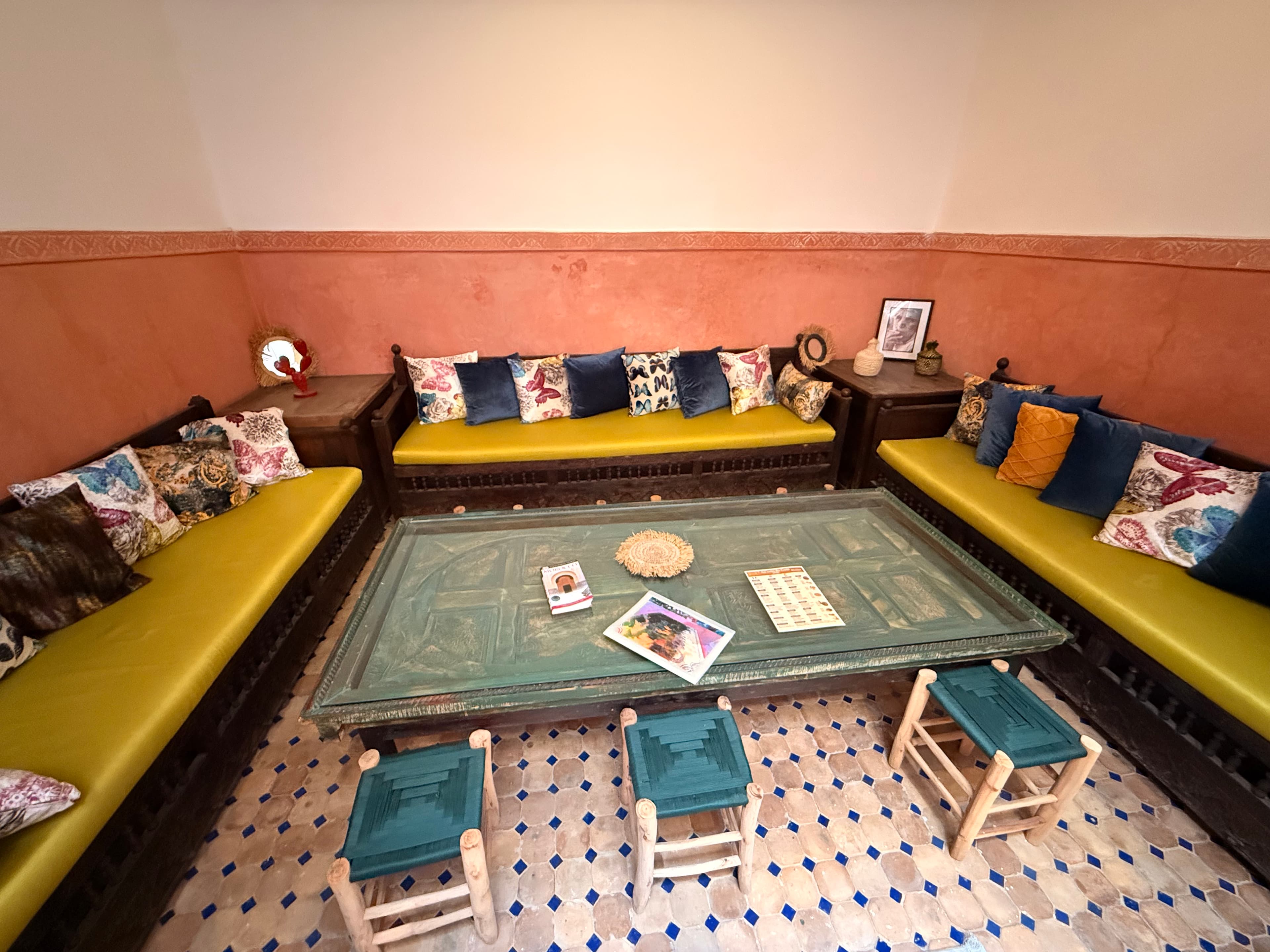 Riad Oumniya 14