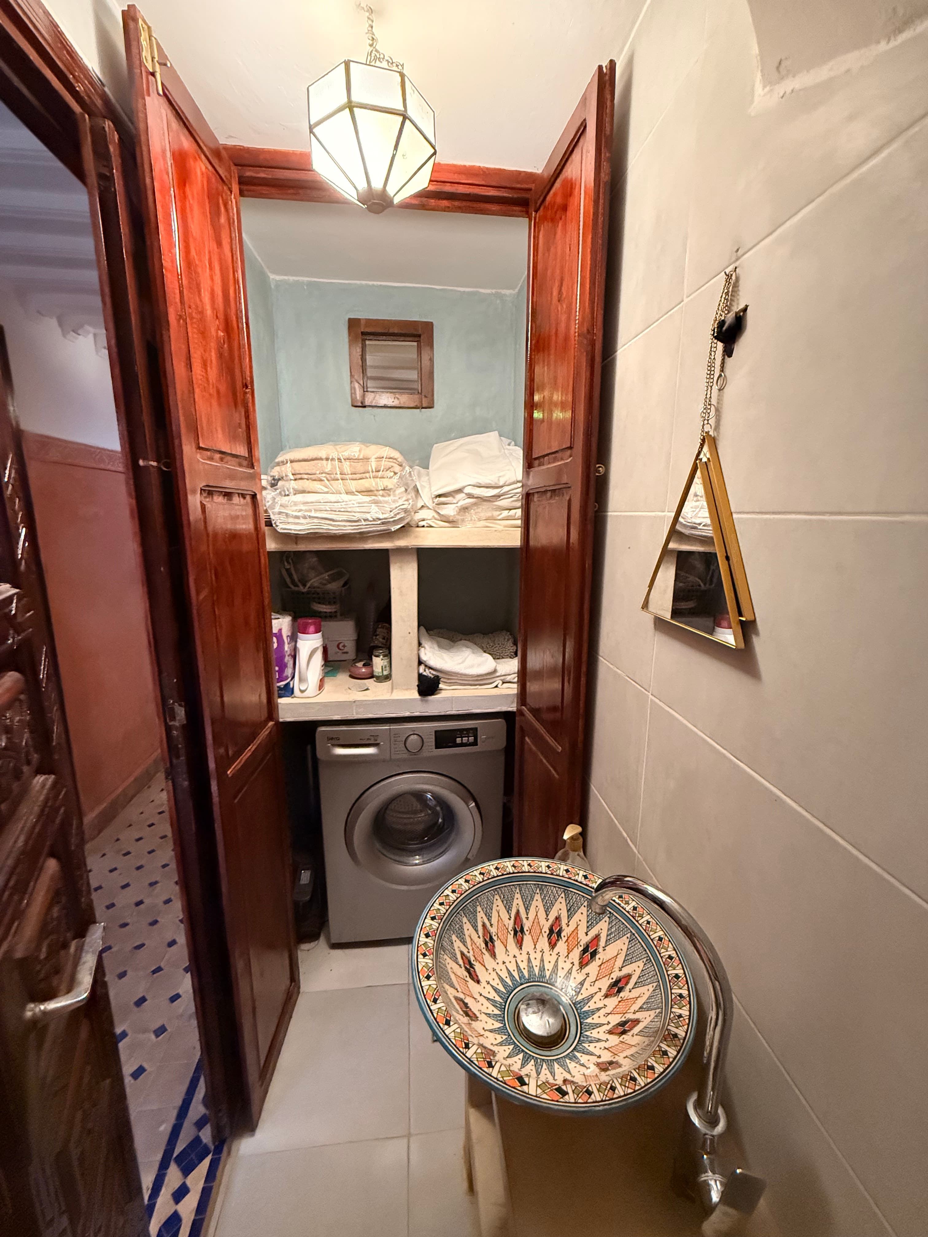 Riad Oumniya 21